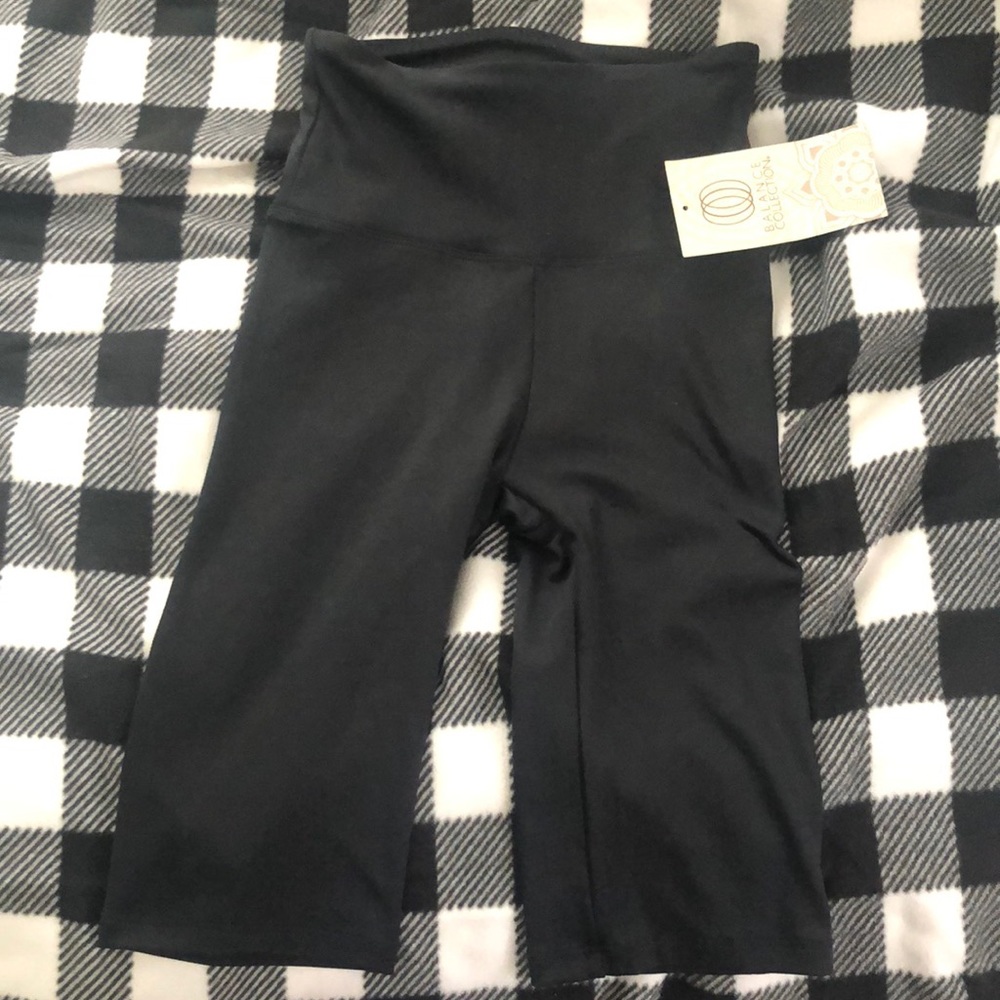 balance collection biker shorts